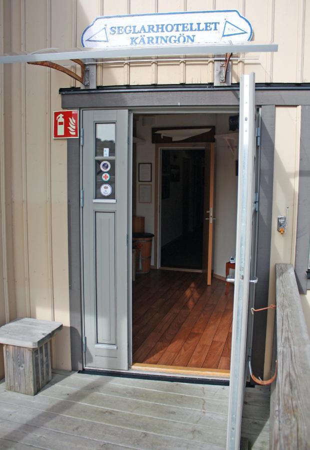 Seglarhotellet - Vandrarhem Pa Kaeringoen Karingon Exterior foto
